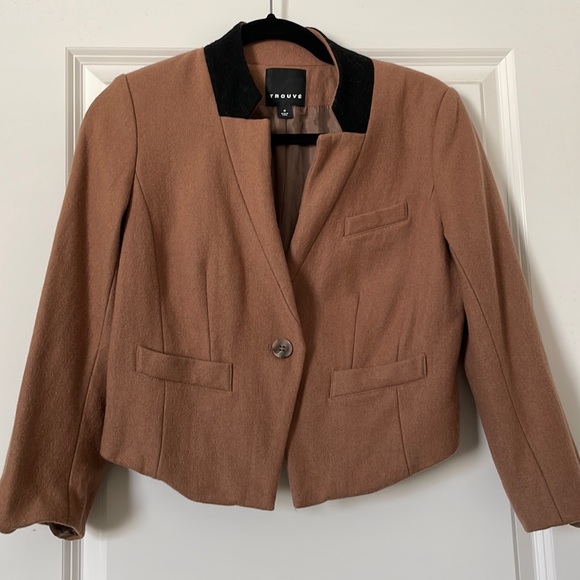 Trouve Camel Brown Shrunken Blazer - Picture 2 of 6